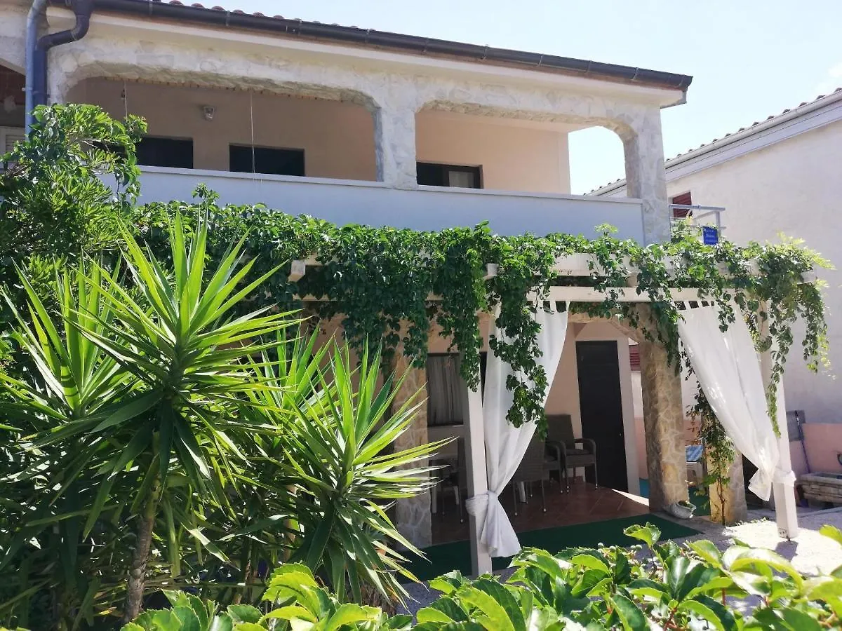 Apartment House Vir-To-All Croatia